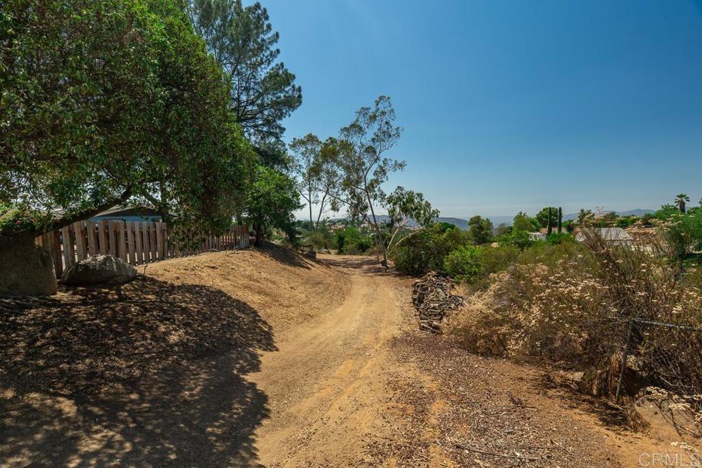 688 Starbright Lane Alpine, CA 91901 - Photo 5 of 19