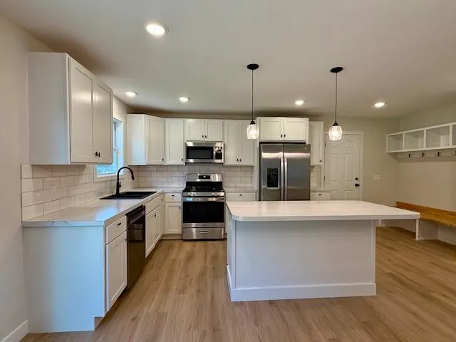 $327,900 | 3212 Signal Point Drive, Allegan, MI 49010