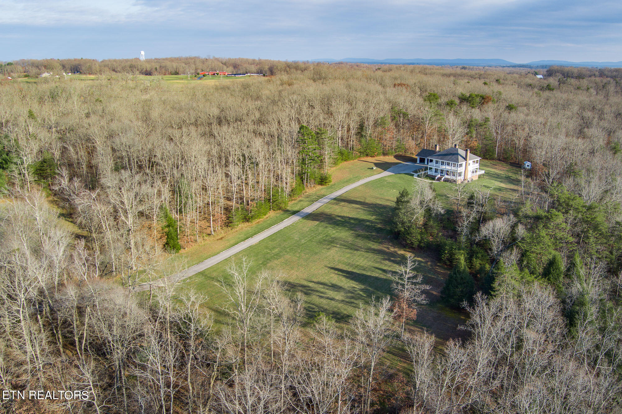 439 Wilson Road Crossville, TN 38571 - Photo 5 of 19 Aerial View