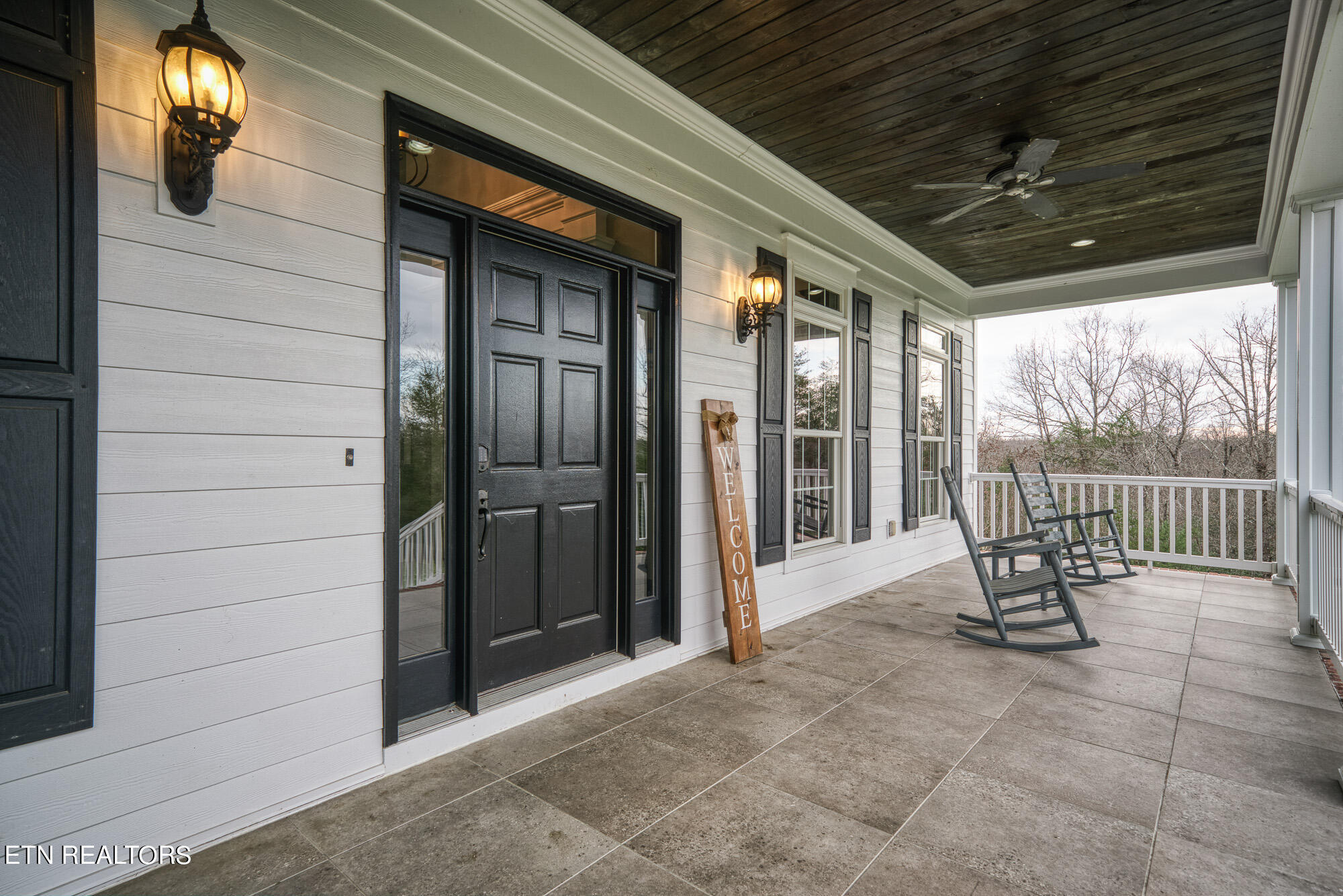 439 Wilson Road Crossville, TN 38571 - Photo 6 of 19 Front Porch