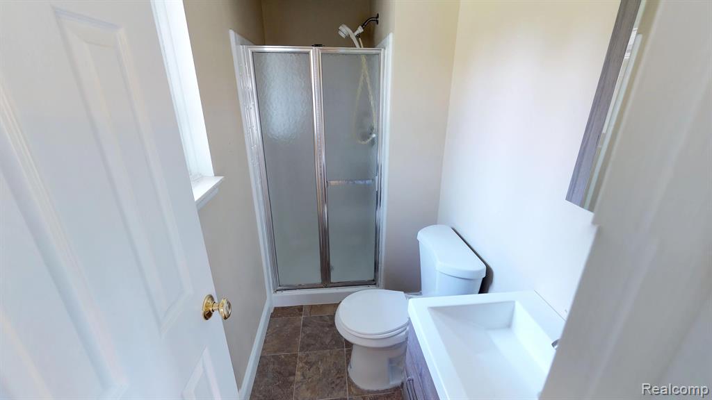 46707 Maidstone Road Canton, MI 48187 - Photo 14 of 33