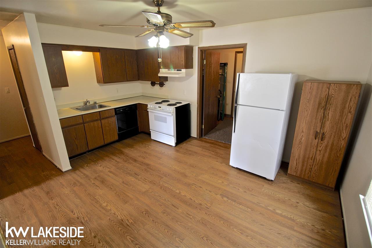 20481 East 14 Mile Road Clinton Township, MI 48035 - Photo 7 of 13