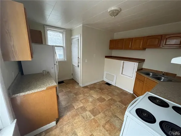 $1,200 | 209 William Street, Unit 2, Watertown, NY 13601