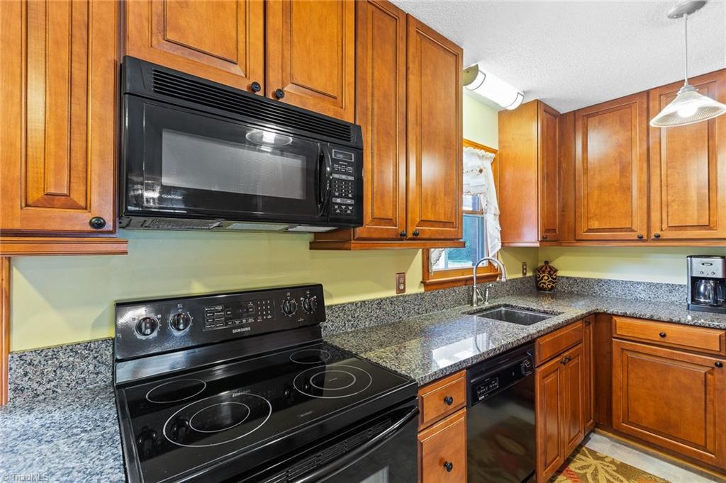 1420 Boone Road Burlington, NC 27217 - Photo 13 of 38 Gallery Image 13