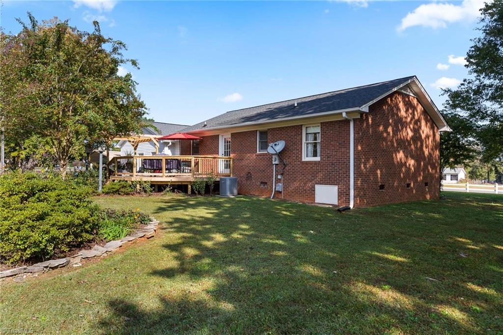 1420 Boone Road Burlington, NC 27217 - Photo 27 of 38 Gallery Image 27
