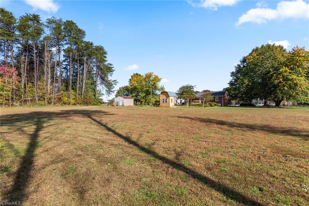 1420 Boone Road Burlington, NC 27217 - Photo 32 of 38 Gallery Image 32