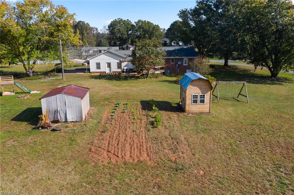 1420 Boone Road Burlington, NC 27217 - Photo 33 of 38 Gallery Image 33