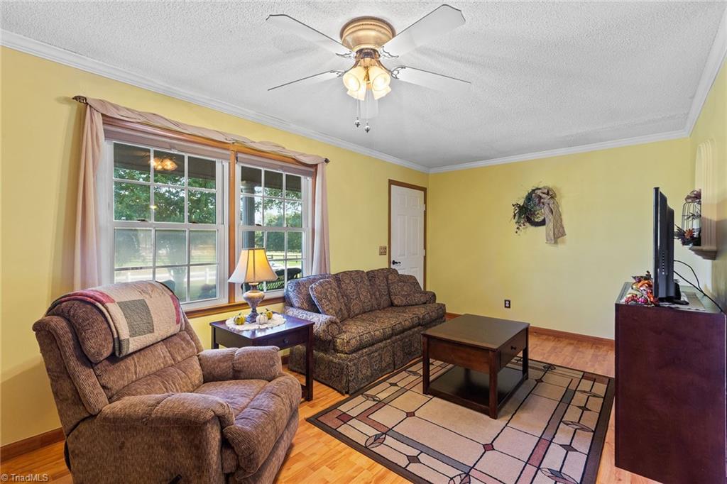 1420 Boone Road Burlington, NC 27217 - Photo 9 of 38 Gallery Image 9