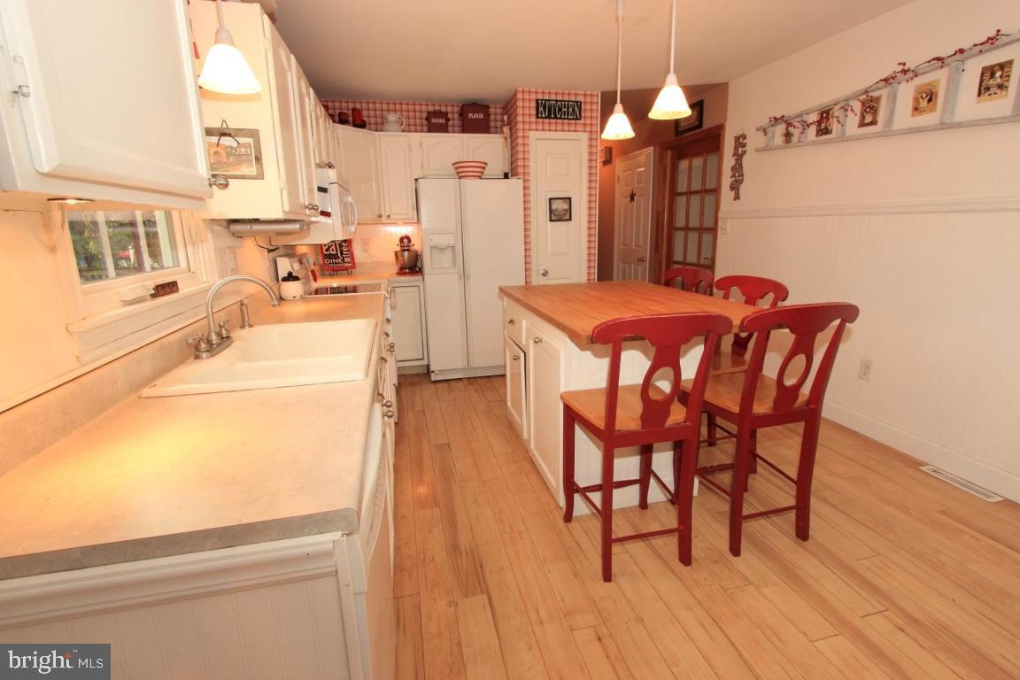 119 Ashley Drive Lititz, PA 17543 - Photo 11 of 33