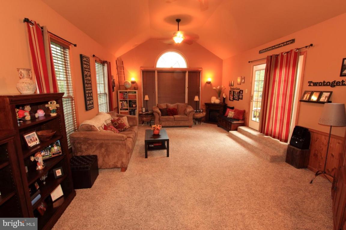119 Ashley Drive Lititz, PA 17543 - Photo 15 of 33
