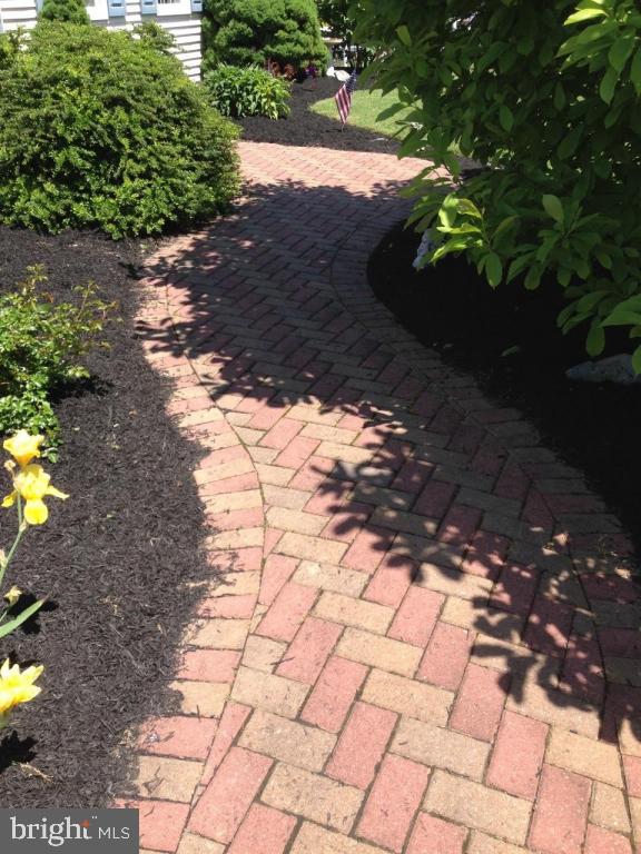 119 Ashley Drive Lititz, PA 17543 - Photo 5 of 33