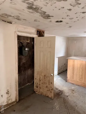 $60,000 | 9422 Westchester Drive, St. Louis, MO 63136