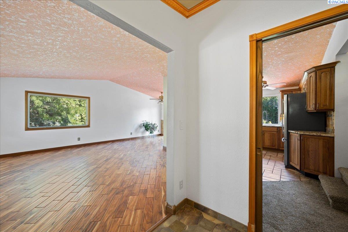 95805 East Reata Road Kennewick, WA 99338 - Photo 11 of 41 Gallery Image 11