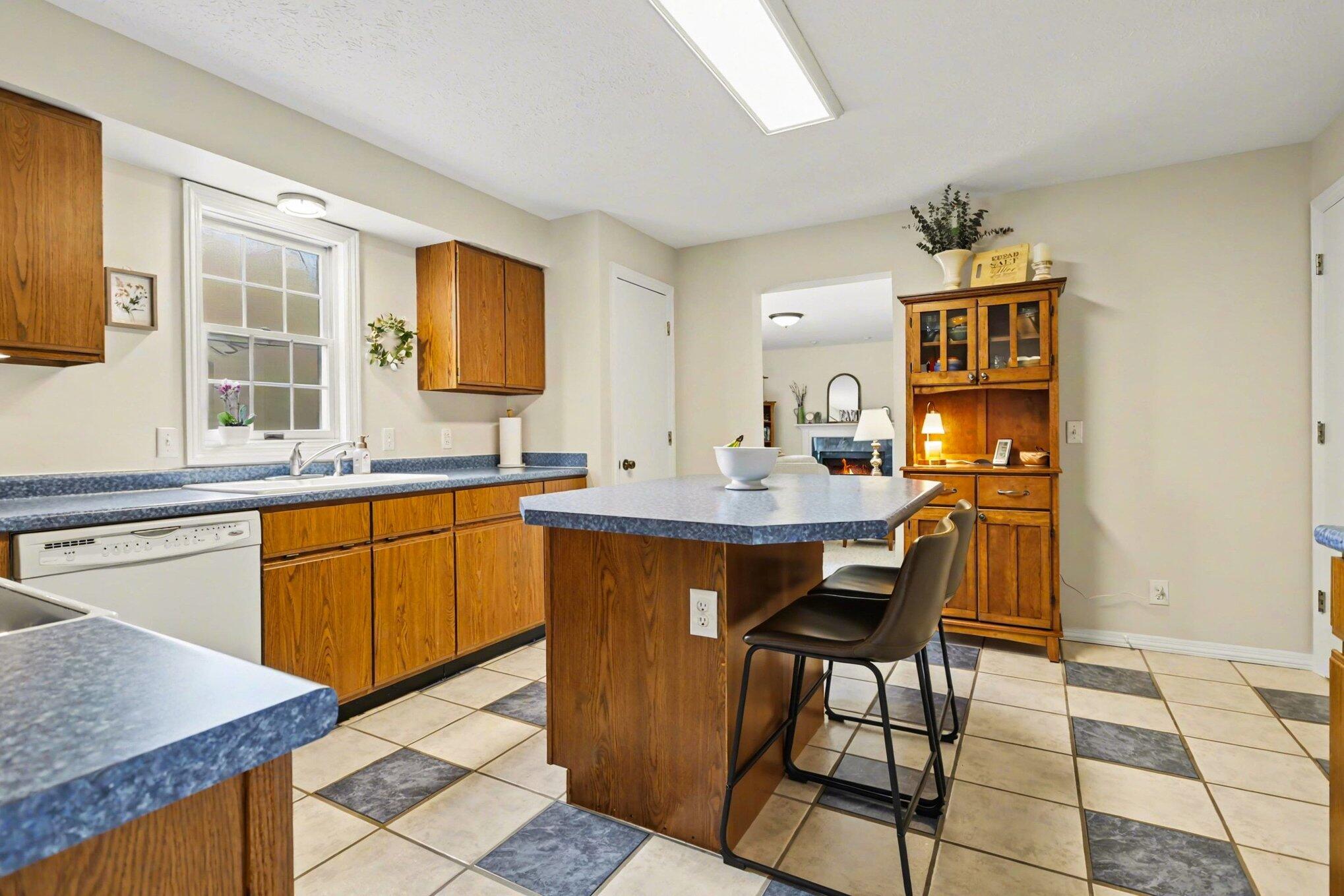 2956 West John Beers Road Stevensville, MI 49127 - Photo 12 of 29 007_file_2834
