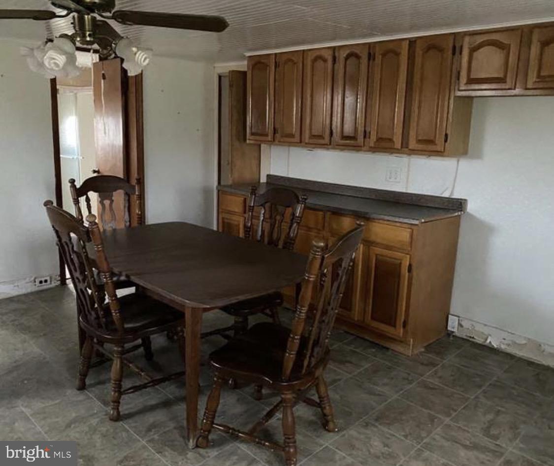 3011 Union Church Road Tylerton, MD 21866 - Photo 4 of 22 Kitchen/Dining