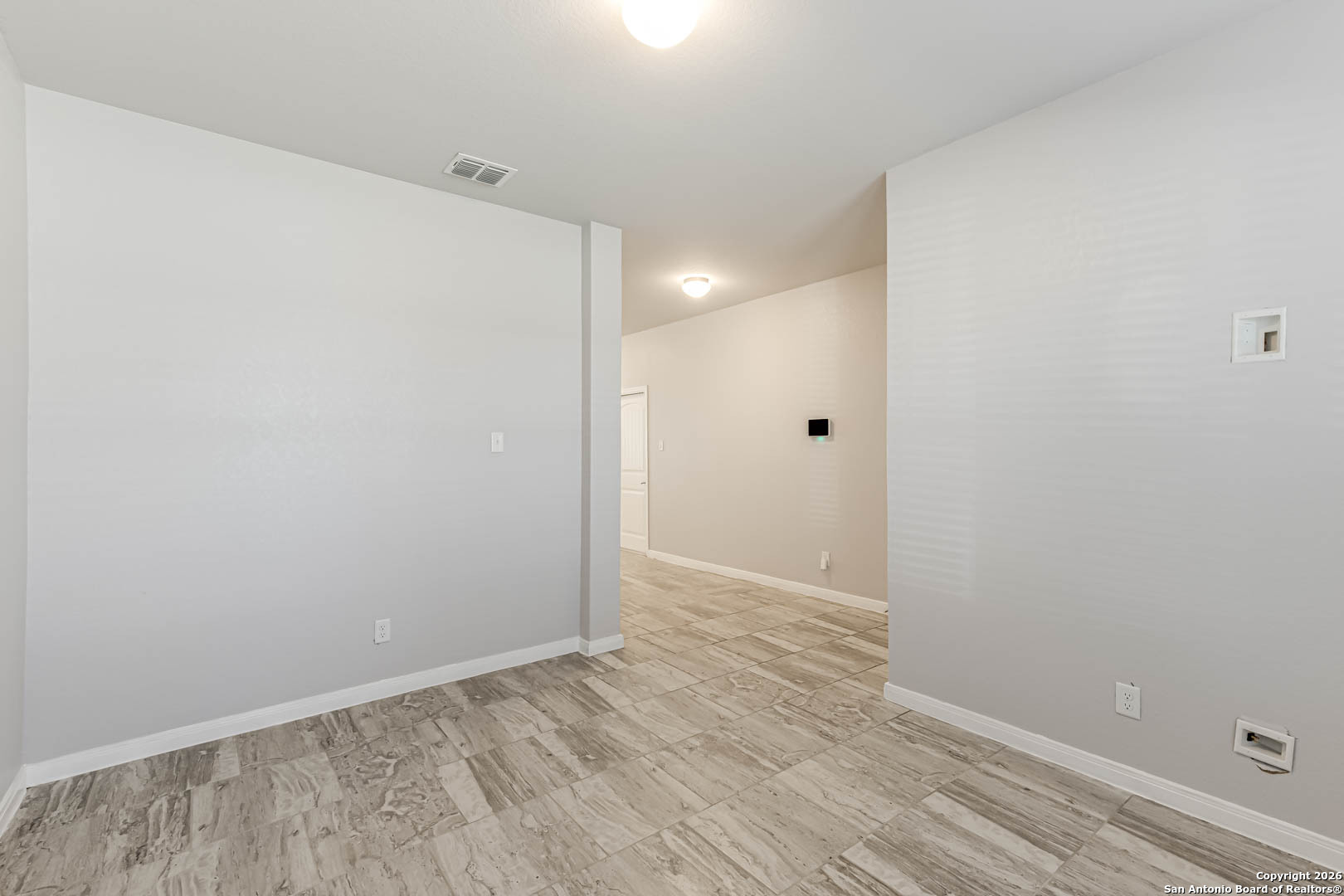 8908 Arundal Garden Converse, TX 78109 - Photo 8 of 32