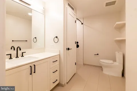 $2,100 | 1211 Van Street Southeast, Unit 1112, Washington, DC 20003