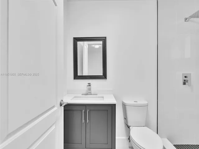 $849,900 | 1140 Northeast 139th Street, North Miami, FL 33161