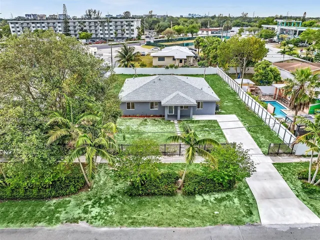 $849,900 | 1140 Northeast 139th Street, North Miami, FL 33161