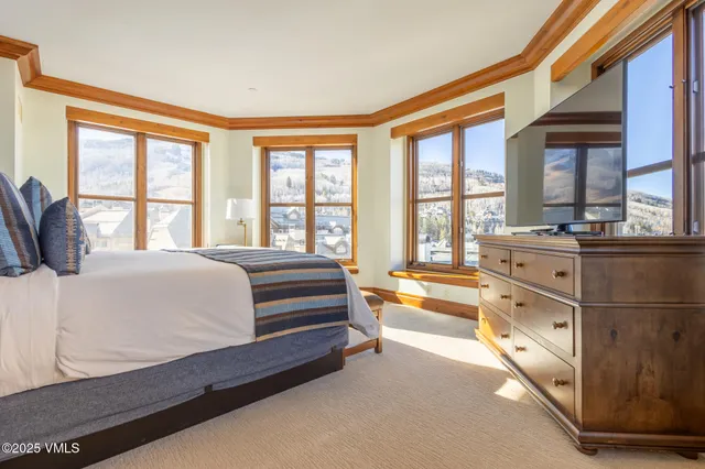 $445,000 | 100 East Thomas Place, Unit 205552, Beaver Creek, CO 81620