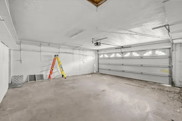 $4,000 | 11218 Creek View Drive, Riverview, FL 33569