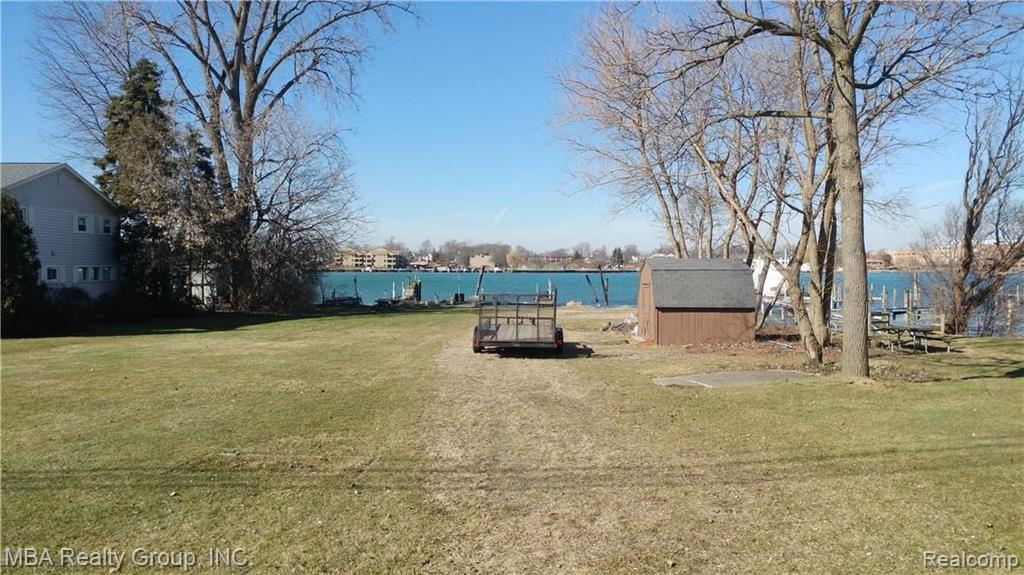 22271 West River Road Grosse Ile, MI 48138 - Photo 3 of 41