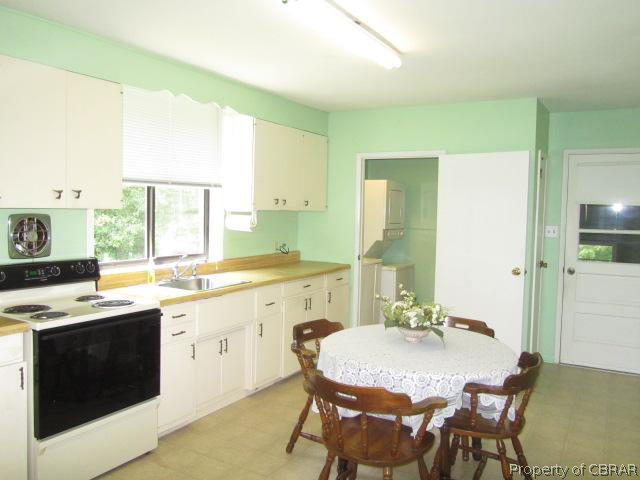7702 Roaring Springs Road Gloucester, VA 23061 - Photo 2 of 10