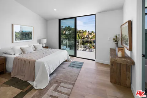 $1,795,000 | 4683 Glenalbyn Drive, Los Angeles, CA 90065