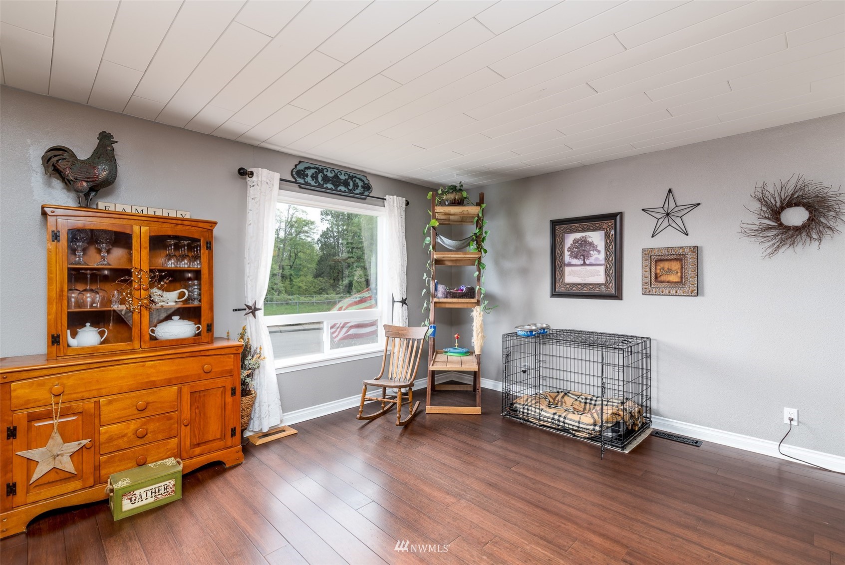 6093 Captain's Way Ferndale, WA 98248 - Photo 8 of 32 a living room with furniture and a window