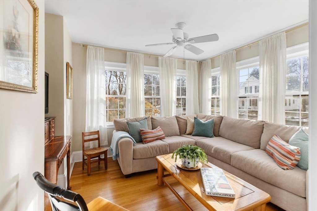 257 High Street Reading, MA 01867 - Photo 16 of 42 Gallery Image 16