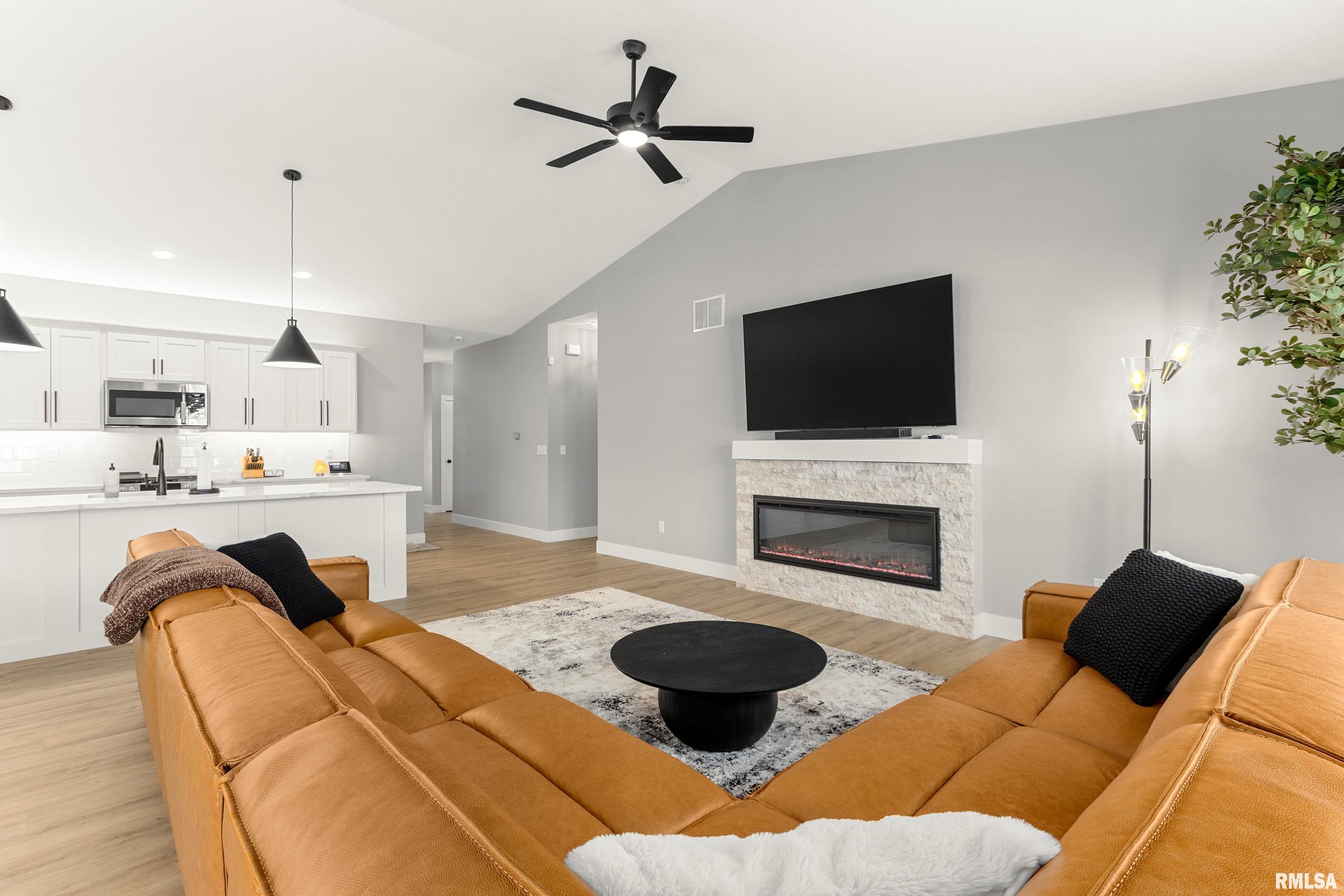 1700 Rustic Oak Drive Washington, IL 61571 - Photo 13 of 46