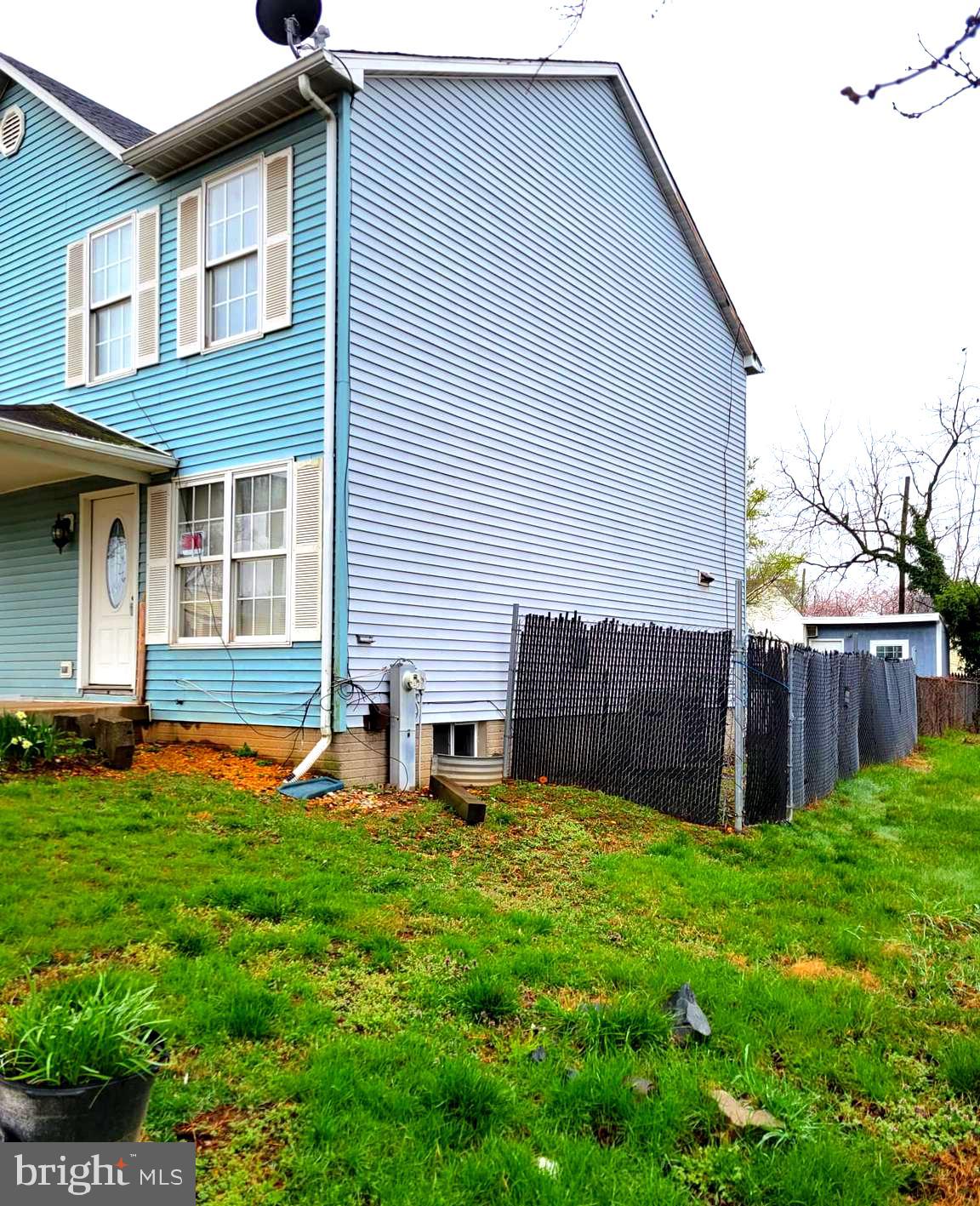 1119 Inner Circle Brooklyn, MD 21225 - Photo 2 of 23 Side View