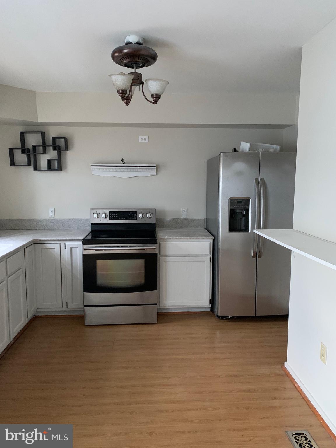 1119 Inner Circle Brooklyn, MD 21225 - Photo 3 of 23 Kitchen