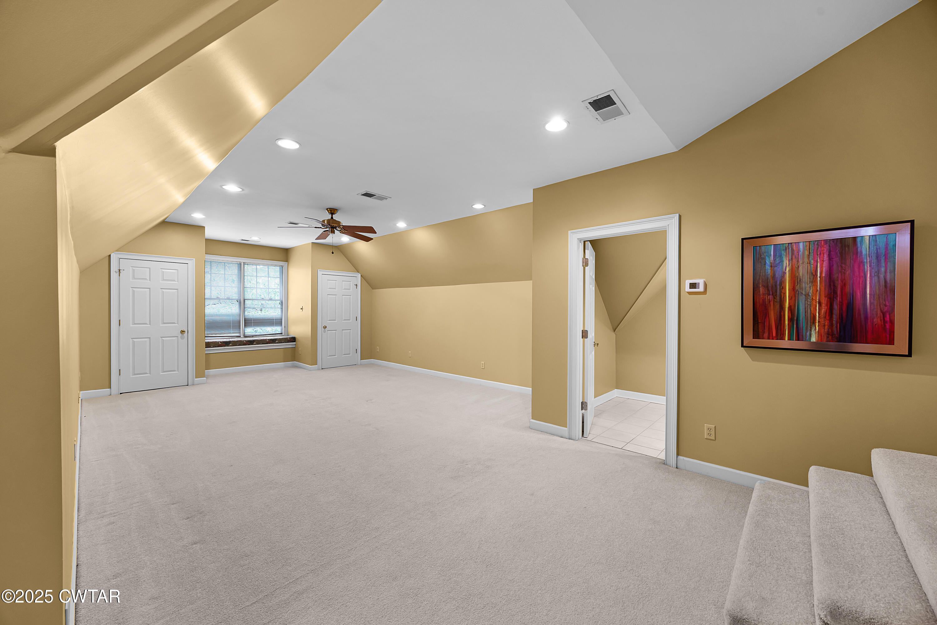 40 Winfield Place Jackson, TN 38305 - Photo 27 of 37 a view of an empty room with closet and a window