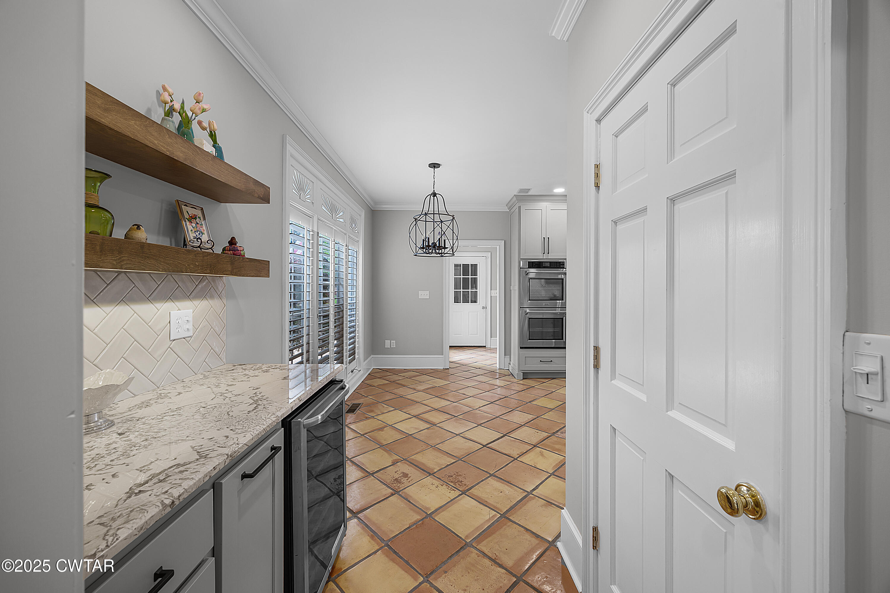 40 Winfield Place Jackson, TN 38305 - Photo 9 of 37 a bathroom with a granite countertop sink and a mirror