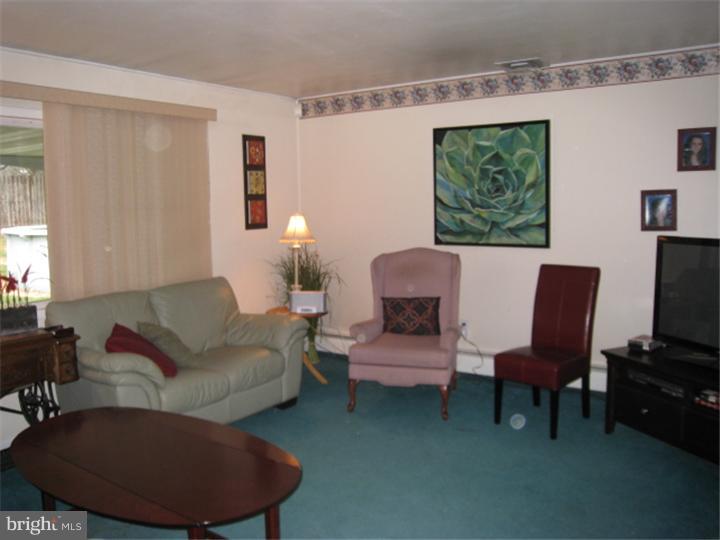 55 Four Leaf Road Levittown, PA 19056 - Photo 5 of 24 Living Room