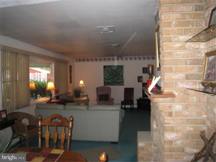 55 Four Leaf Road Levittown, PA 19056 - Photo 9 of 24 View