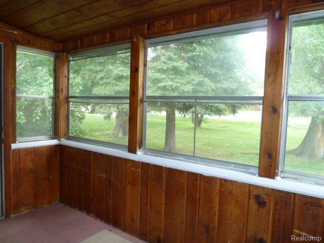 4052 Elmhurst Road Waterford, MI 48328 - Photo 10 of 16 8-2-13 017.JPG