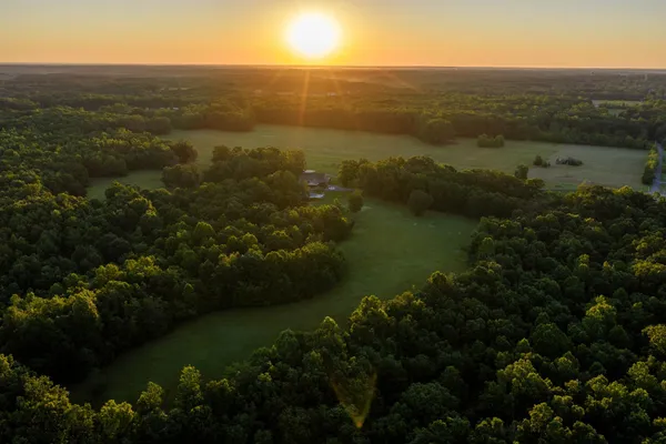 $2,700,000 | 1051 Smith Avenue, Hohenwald, TN 38462