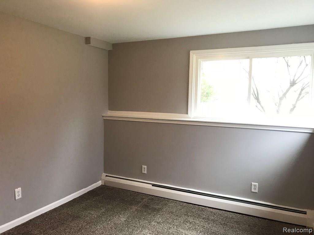 4595 Pleasant Valley Road Brighton, MI 48114 - Photo 22 of 32 Lower level 4th bedroom