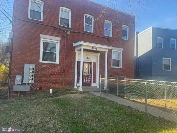 $775,000 | 3205 Buena Vista Terrace Southeast, Washington, DC 20020