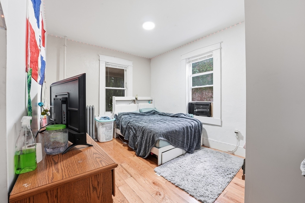 161 New Bridge Street West Springfield, MA 01089 - Photo 16 of 38