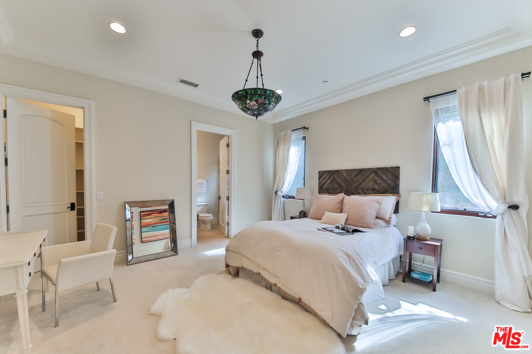 3035 Beckman Road Los Angeles, CA 90068 - Photo 22 of 29 Gallery Image 22