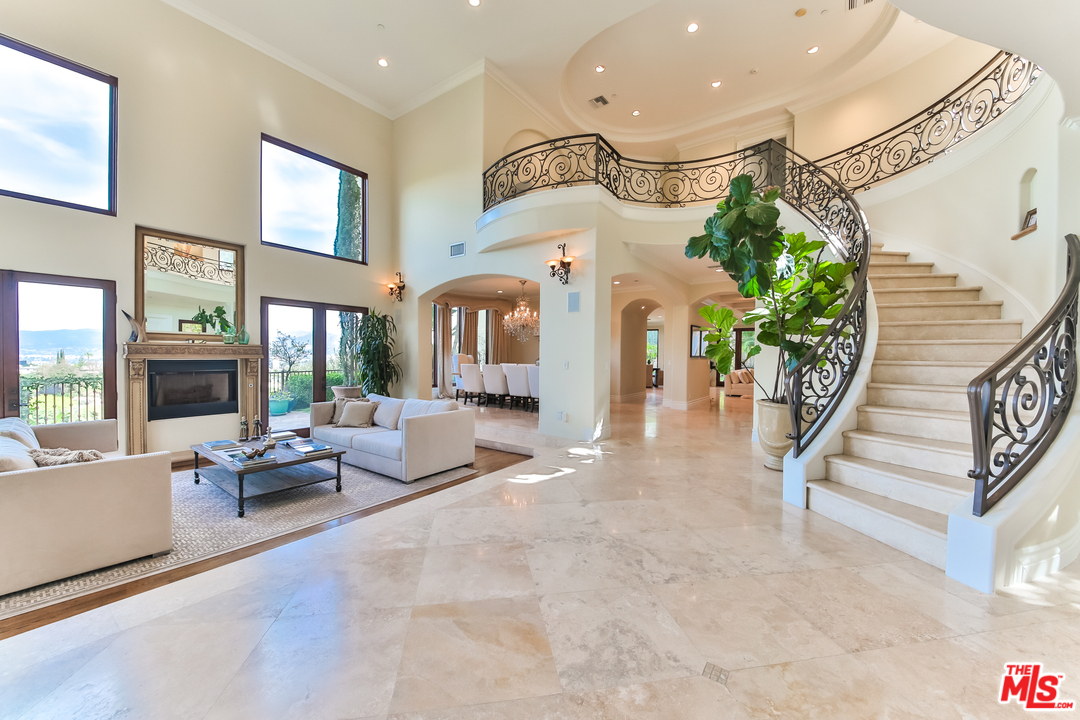 3035 Beckman Road Los Angeles, CA 90068 - Photo 8 of 29 Gallery Image 8