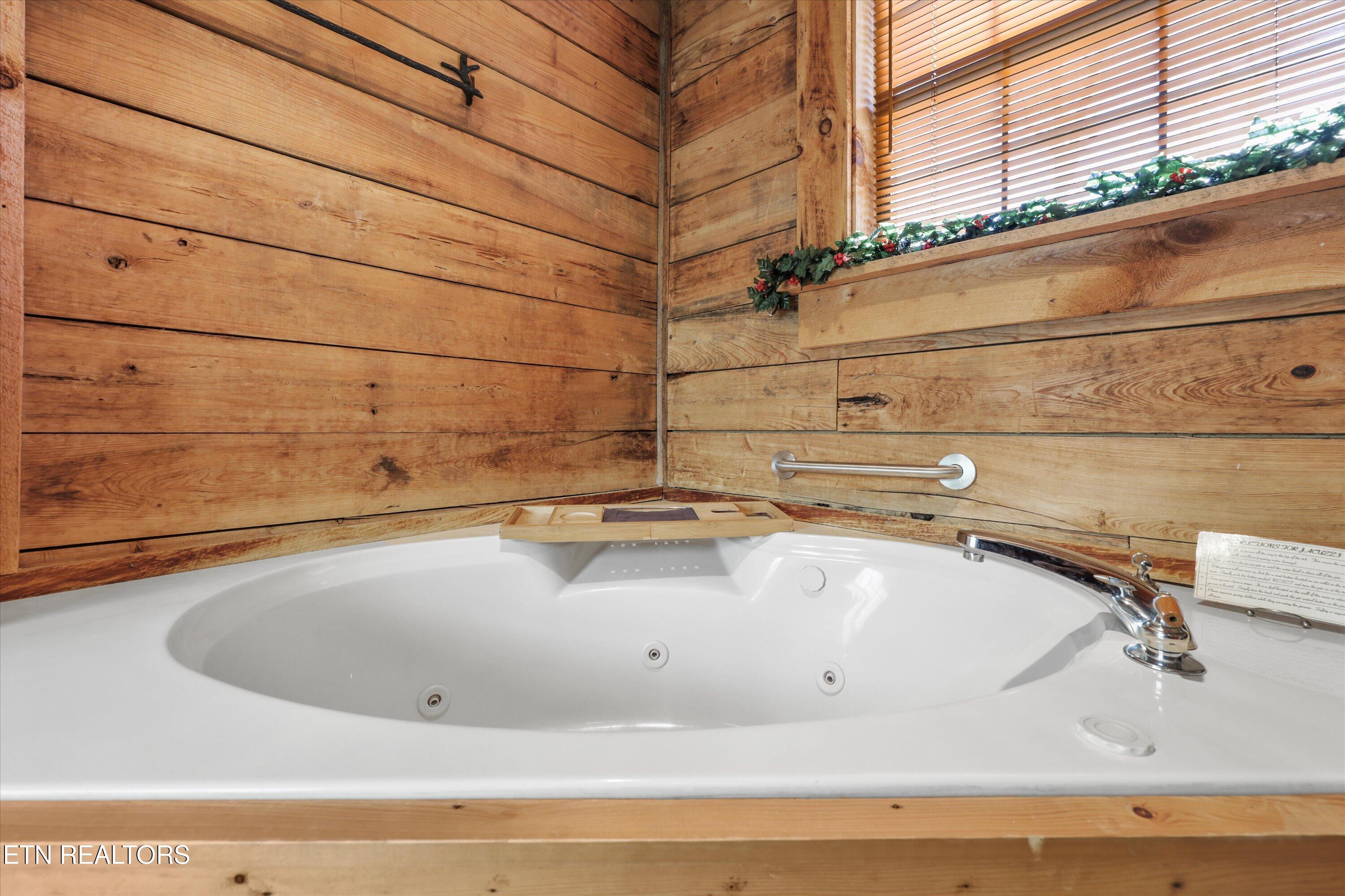 316 Laurel Road Townsend, TN 37882 - Photo 21 of 47 18-316 Laurel Rd13