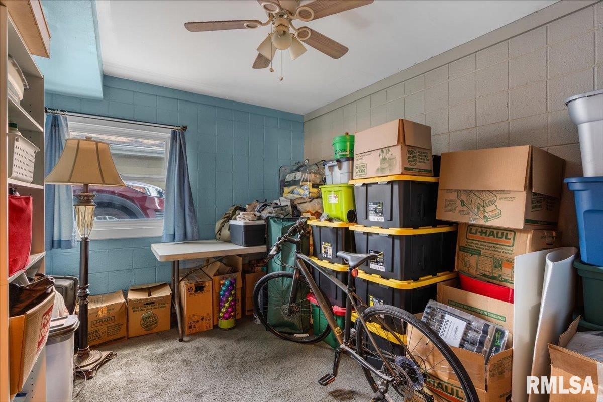 1334 Johnson Lane Springfield, IL 62702 - Photo 24 of 33 Gallery Image 24