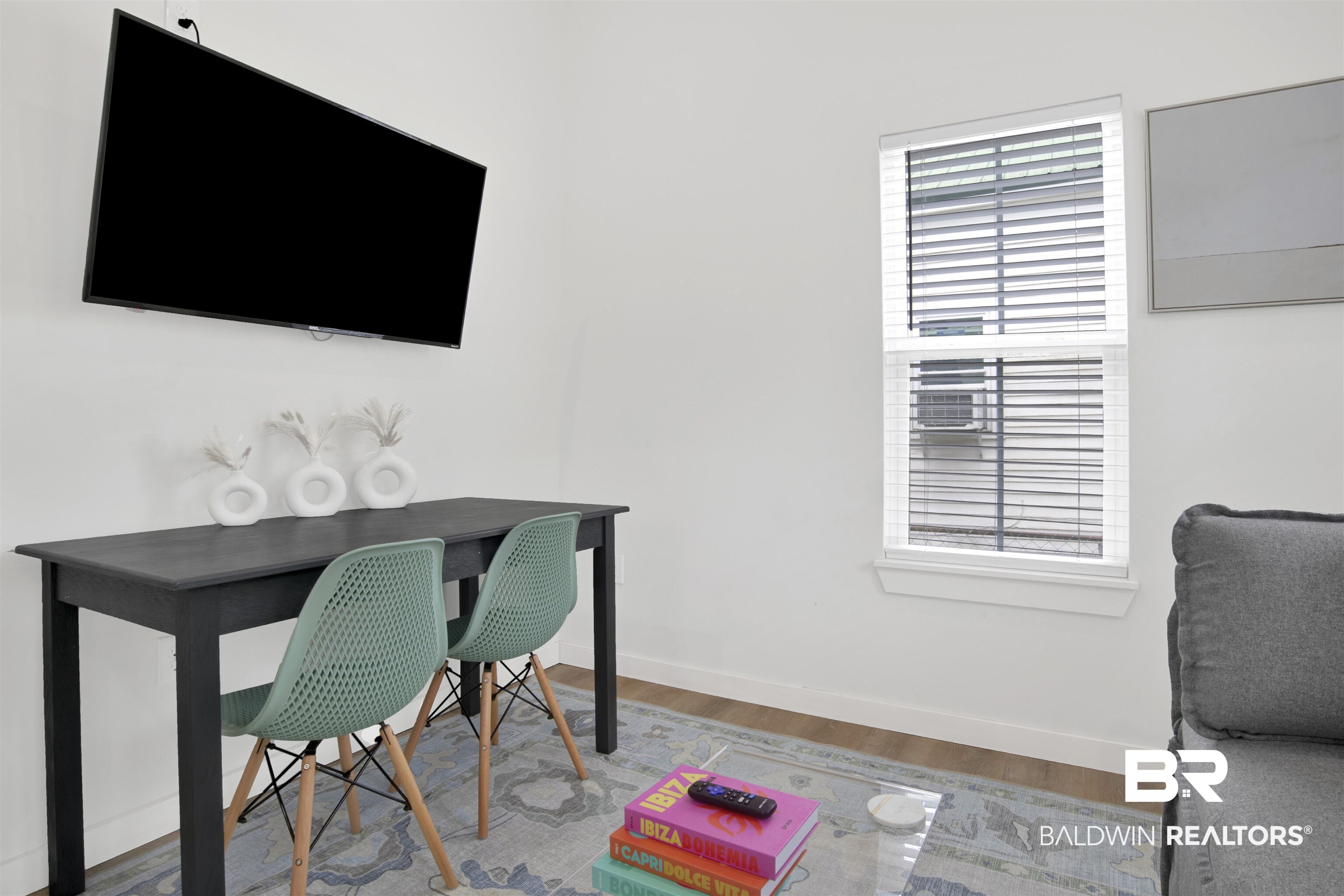 555 Congress Street Mobile, AL 36603 - Photo 22 of 27 Home office featuring light wood finished floors and baseboards