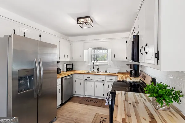 $345,999 | 2110 Park Lane, Valdosta, GA 31602