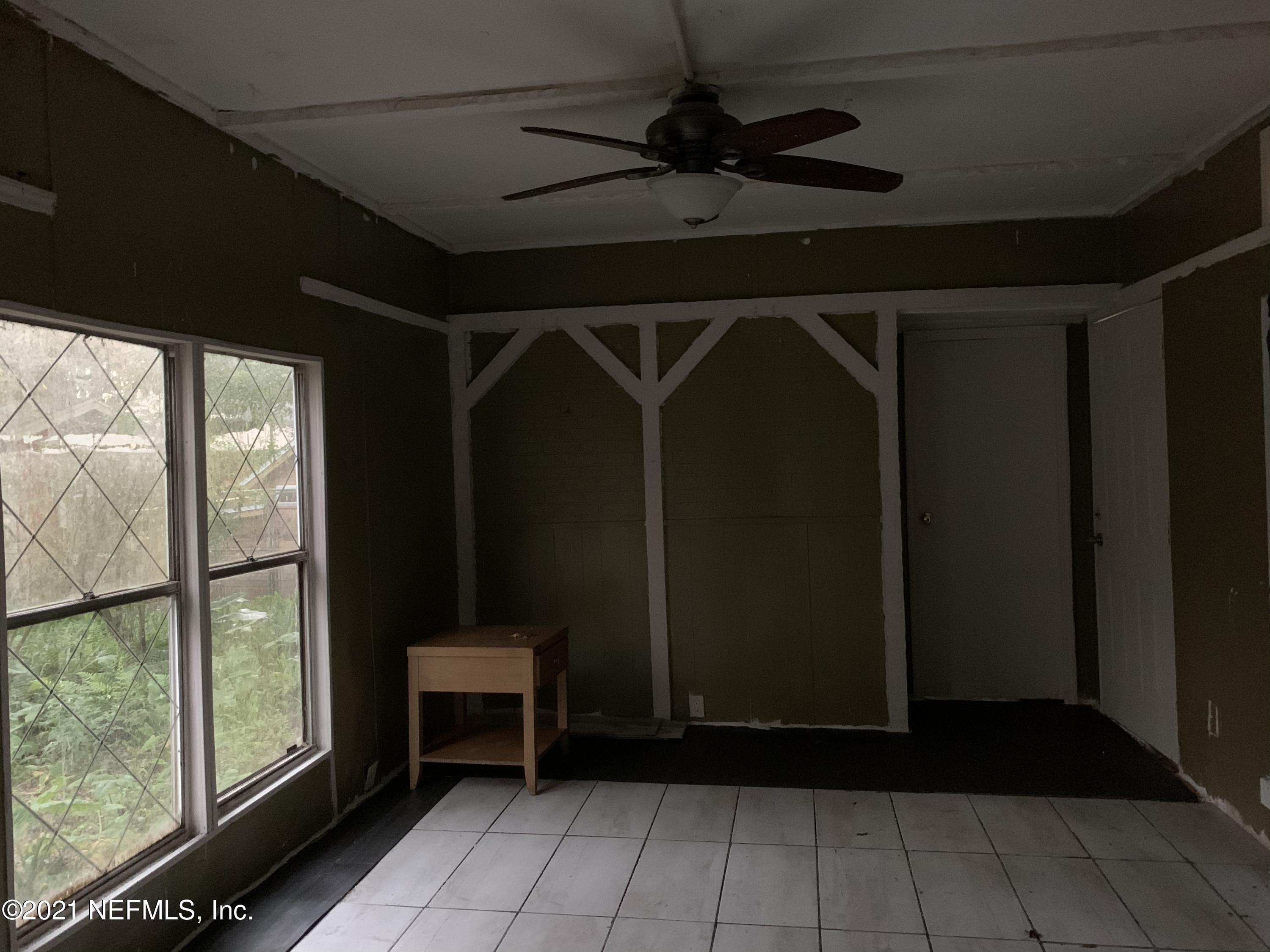 3556 Bedford Road Jacksonville, FL 32207 - Photo 25 of 60 32914E37-722B-411A-9AD9-A0A4044F0528