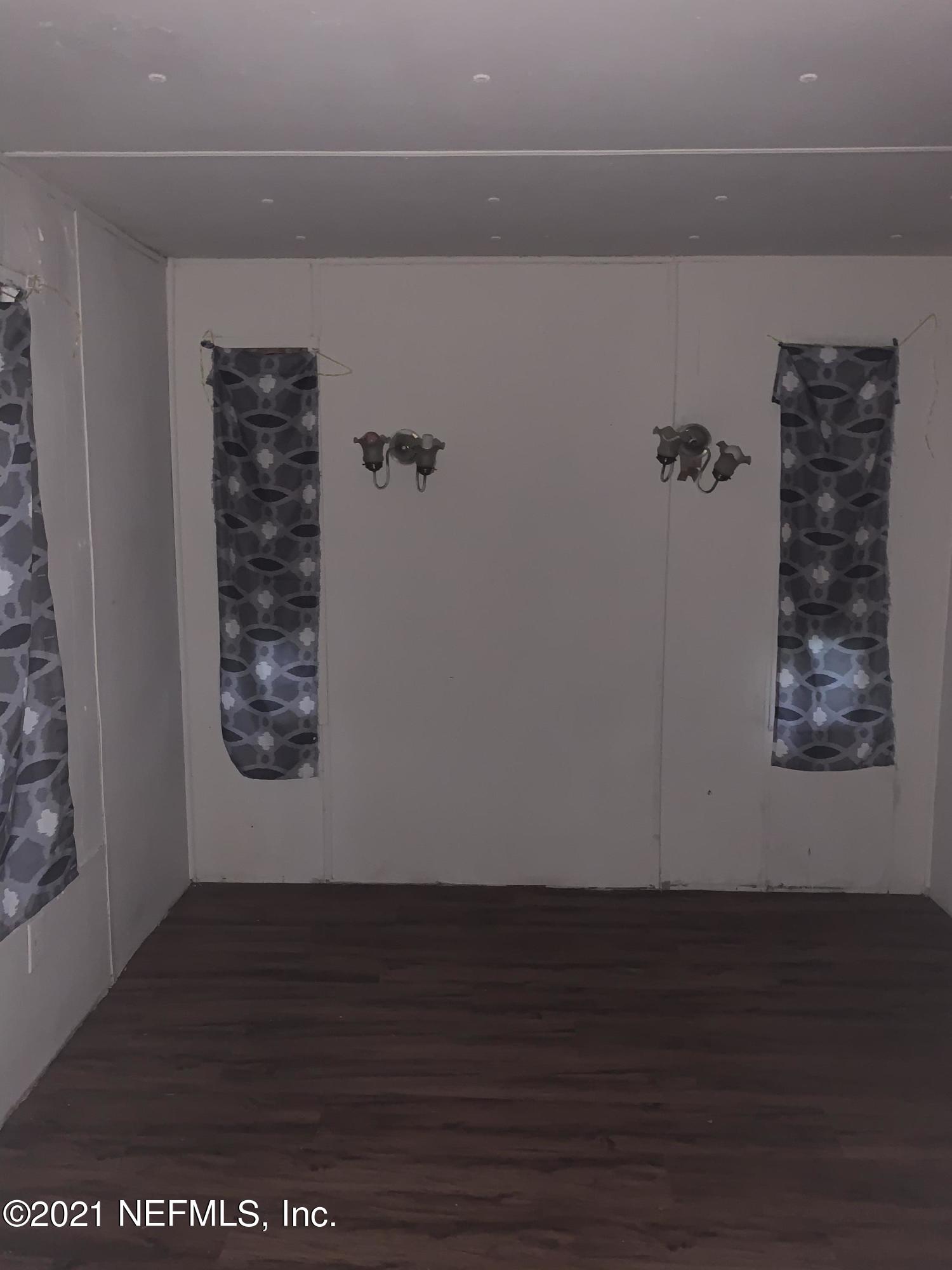 3556 Bedford Road Jacksonville, FL 32207 - Photo 32 of 60 48F12300-414F-4471-8549-1B9A2ADA6F28